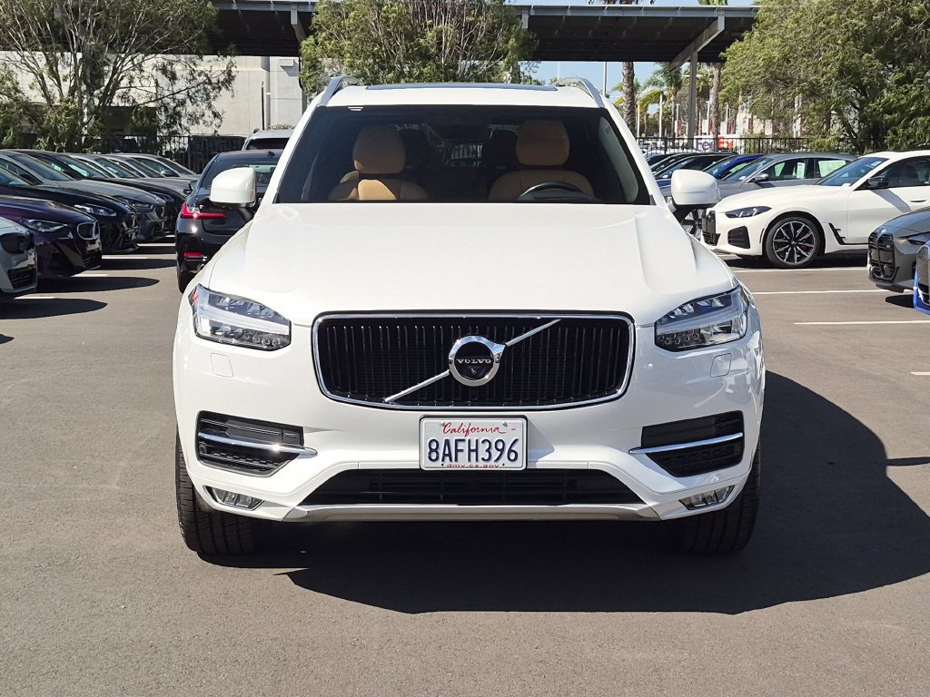Used 2018 Volvo XC90 T6 Momentum w/ Convenience Package AWD/4WD image 4