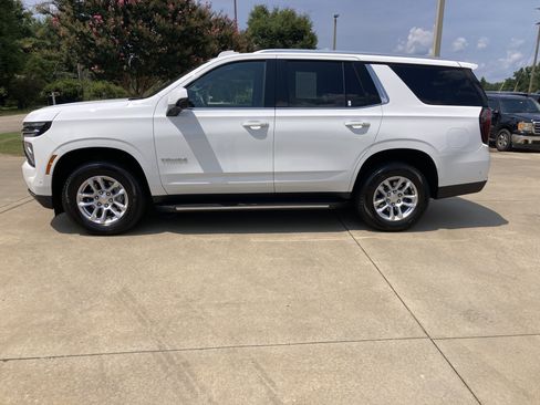 Certified 2025 Chevrolet Tahoe LT AWD/4WD image 9
