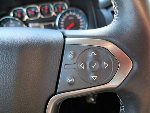 Used 2016 Chevrolet Suburban LS image 23