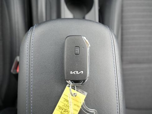 Used 2023 Kia Seltos S FWD image 36