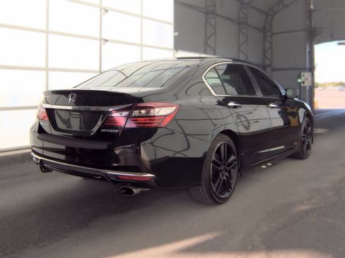 Used 2016 Honda Accord Sport image 3