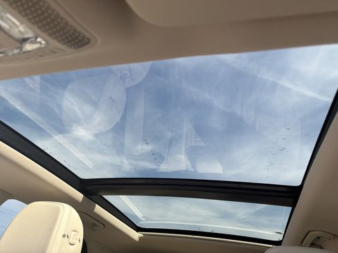 Used 2023 Mercedes-Benz GLE 350 4MATIC w/ 3rd Row Seat Package image 28