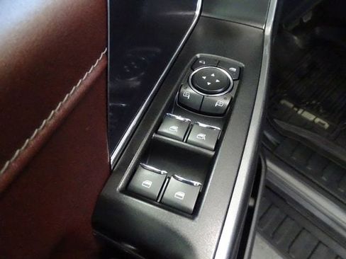 Used 2022 Ford F150 Lariat w/ Equipment Group 502A High AWD/4WD image 10