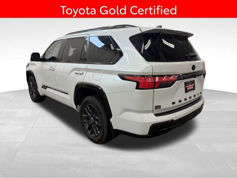 Certified 2024 Toyota Sequoia Platinum image 2