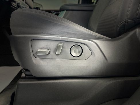 Used 2023 GMC Sierra 1500 Elevation AWD/4WD image 14