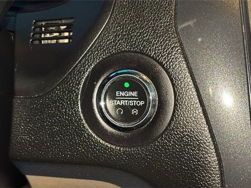 Used 2017 Ford Explorer XLT w/ Equipment Group 202A image 13