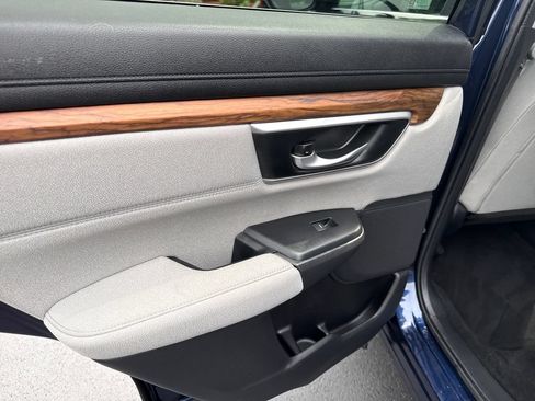 Used 2018 Honda CR-V EX image 17
