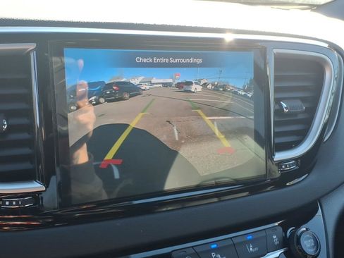 New 2026 Chrysler Voyager LX image 15