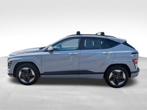 Used 2024 Hyundai Kona SEL FWD image 4