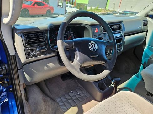 Used 2002 Volkswagen Eurovan GLS image 16