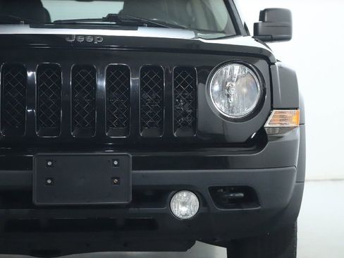 Used 2016 Jeep Patriot Sport w/ Power Value Group AWD/4WD image 8