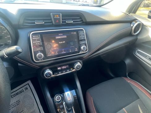 Used 2020 Nissan Versa SR image 17