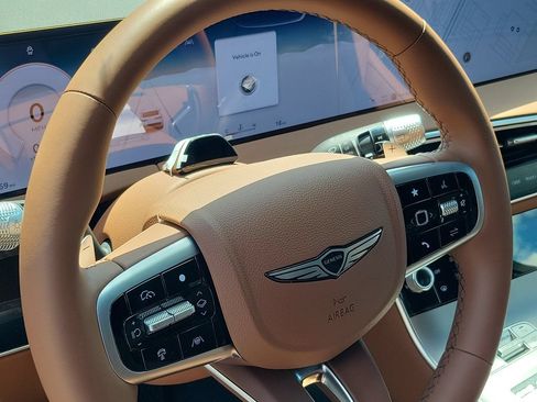 New 2026 Genesis GV70 2.5T Advanced AWD/4WD image 7