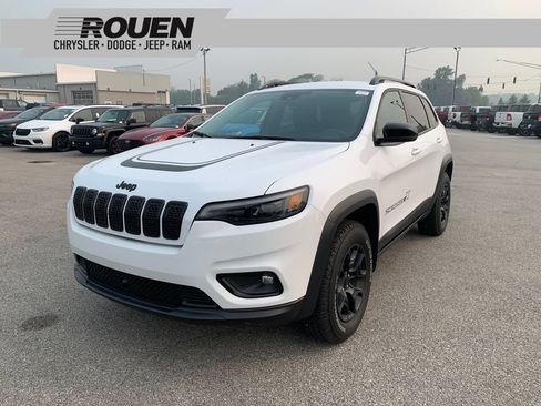 Used 2022 Jeep Cherokee Latitude AWD/4WD image 1