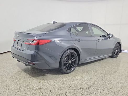 Used 2025 Toyota Camry SE w/ Convenience Package FWD image 5