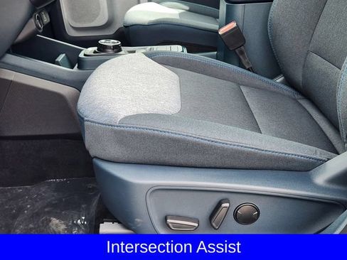 New 2026 Ford Maverick XLT w/ XLT Luxury Package FWD image 24