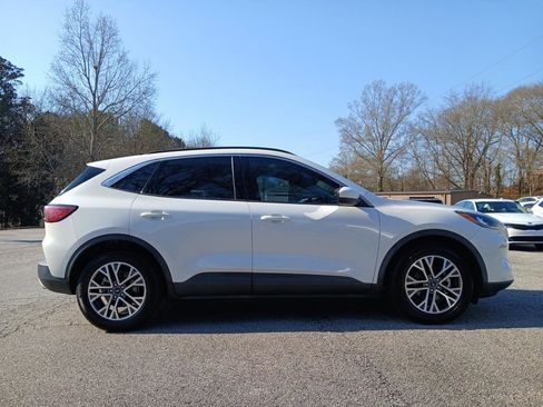 Used 2020 Ford Escape SEL image 5