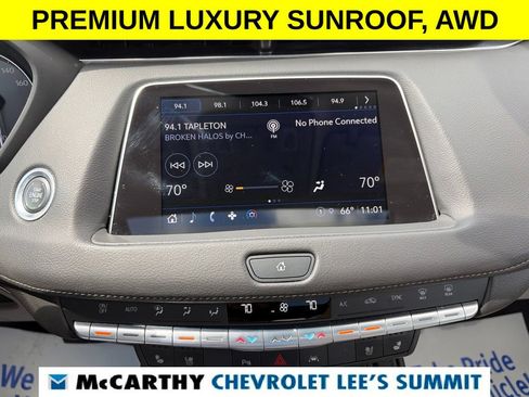 Used 2023 Cadillac XT4 Premium Luxury AWD/4WD image 8