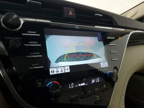 Used 2018 Toyota Camry XLE w/ Driver Assist Package FWD image 24