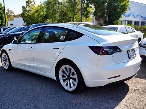 Used 2023 Tesla Model 3 Standard Range RWD image 11