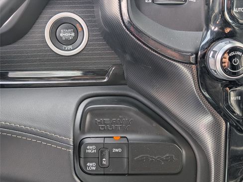 Used 2023 RAM 2500 Limited image 28