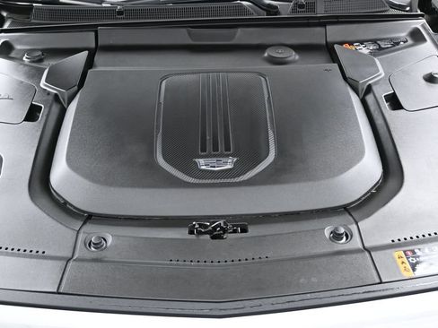 Used 2024 Cadillac Lyriq Luxury AWD/4WD image 45