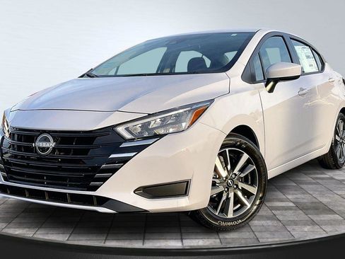 New 2025 Nissan Versa SV w/ Trunk Package image 2