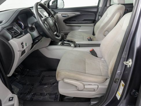 Used 2016 Honda Pilot LX image 10