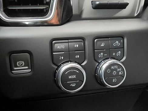 Used 2023 GMC Sierra 1500 Denali w/ Technology Package image 13