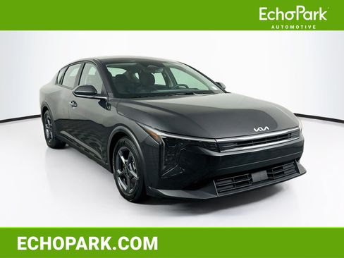 Used 2025 Kia K4 FWD image 1