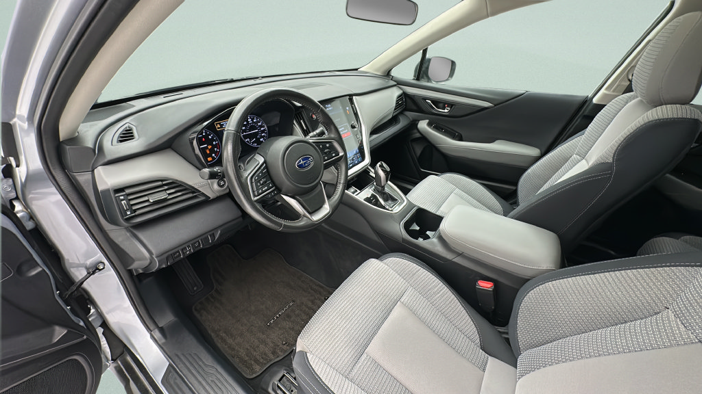 Used 2025 Subaru Outback Premium AWD/4WD image 11