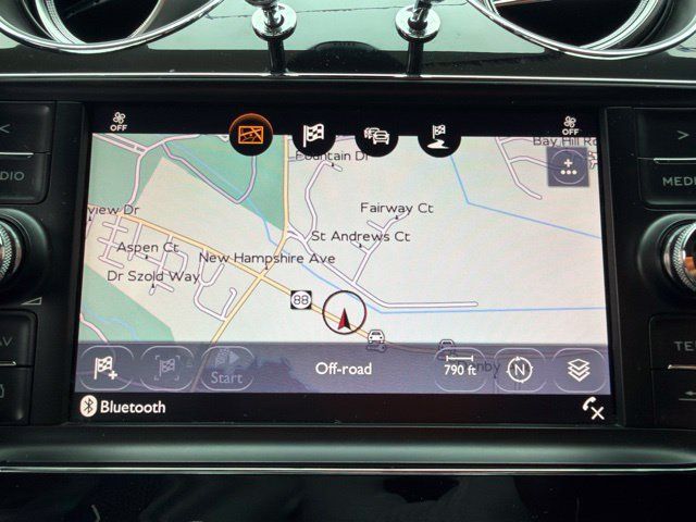Used 2018 Bentley Bentayga AWD/4WD image 14
