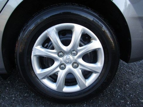 Used 2014 Hyundai Accent GS FWD image 13
