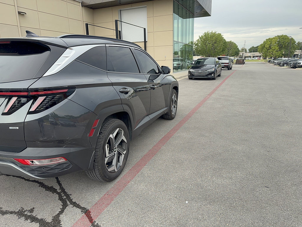 Certified 2023 Hyundai Tucson Limited w/ Cargo Package AWD/4WD image 5