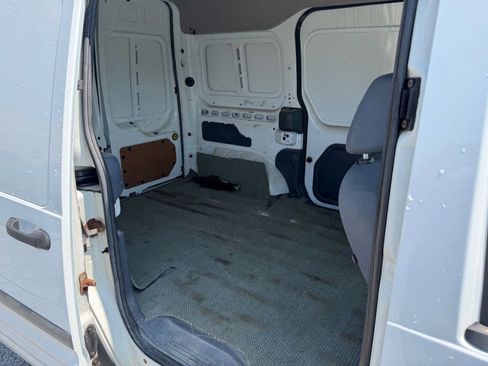 Used 2013 Ford Transit Connect XL FWD image 8