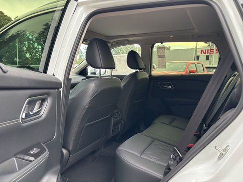 New 2026 Nissan Rogue Platinum w/ Platinum Premium Package image 16