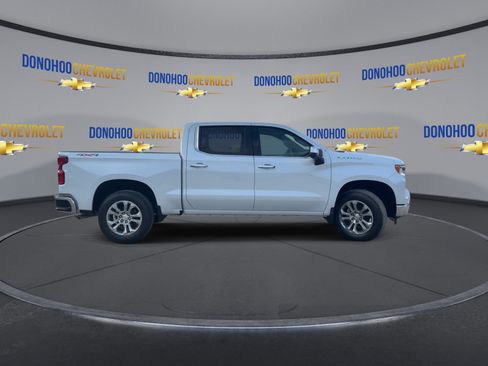 New 2026 Chevrolet Silverado 1500 LTZ w/ LTZ Premium Package AWD/4WD image 9