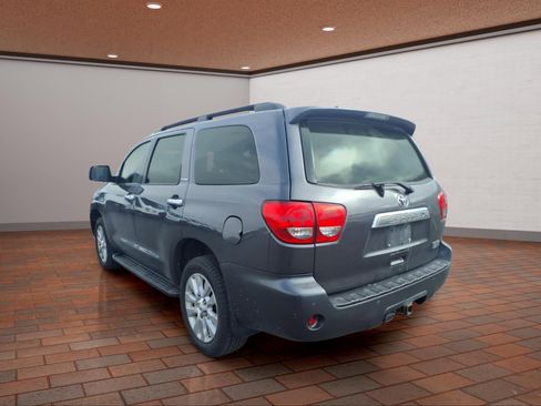 Used 2016 Toyota Sequoia Platinum image 6