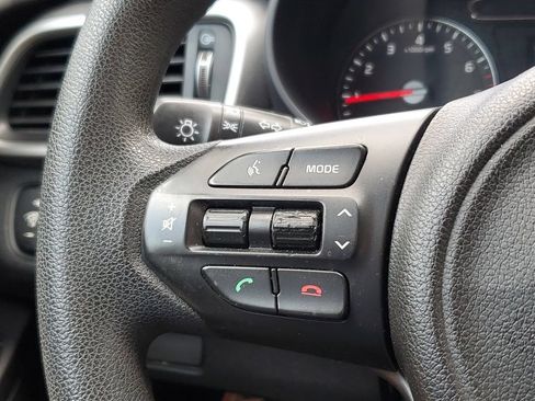 Used 2017 Kia Sorento FWD image 22