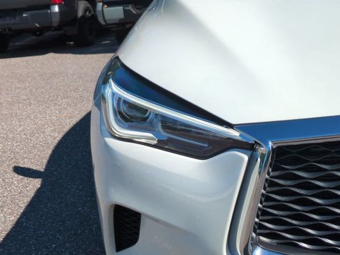 Used 2021 INFINITI QX50 Luxe FWD image 10