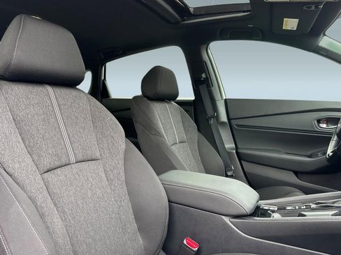 Used 2025 Honda Accord Sport image 31