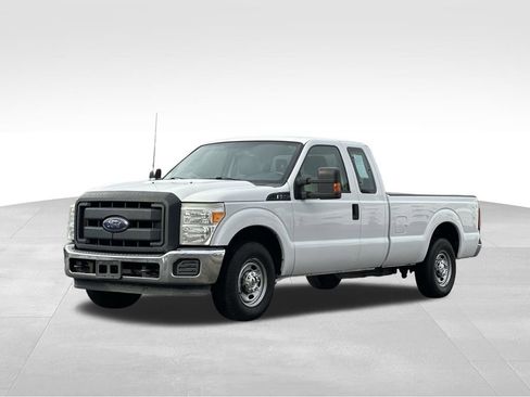 Used 2015 Ford F250 XL w/ Power Equipment Group image 8