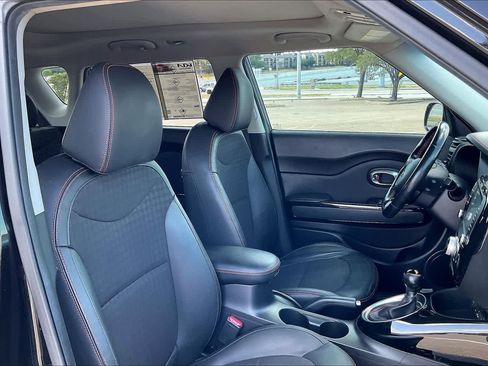Used 2019 Kia Soul ! w/ Technology Package FWD image 12