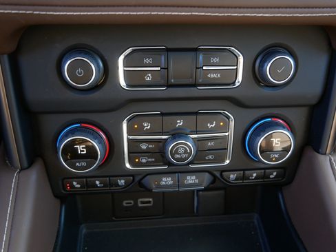 Used 2023 Chevrolet Tahoe High Country w/ Premium Package 2 image 34