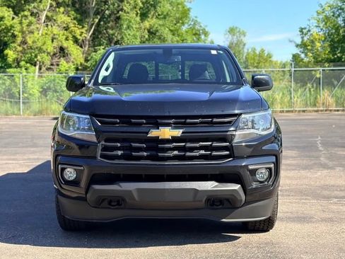 Used 2022 Chevrolet Colorado LT w/ LT Convenience Package AWD/4WD image 3