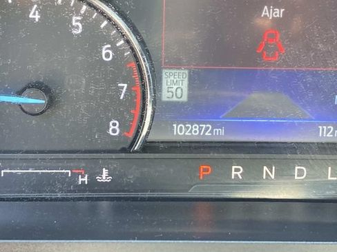 Used 2022 Ford Explorer Limited w/ Equipment Group 301A AWD/4WD image 34