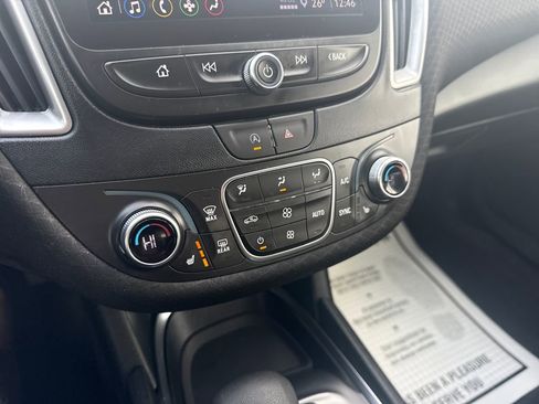 Used 2025 Chevrolet Malibu LT image 33