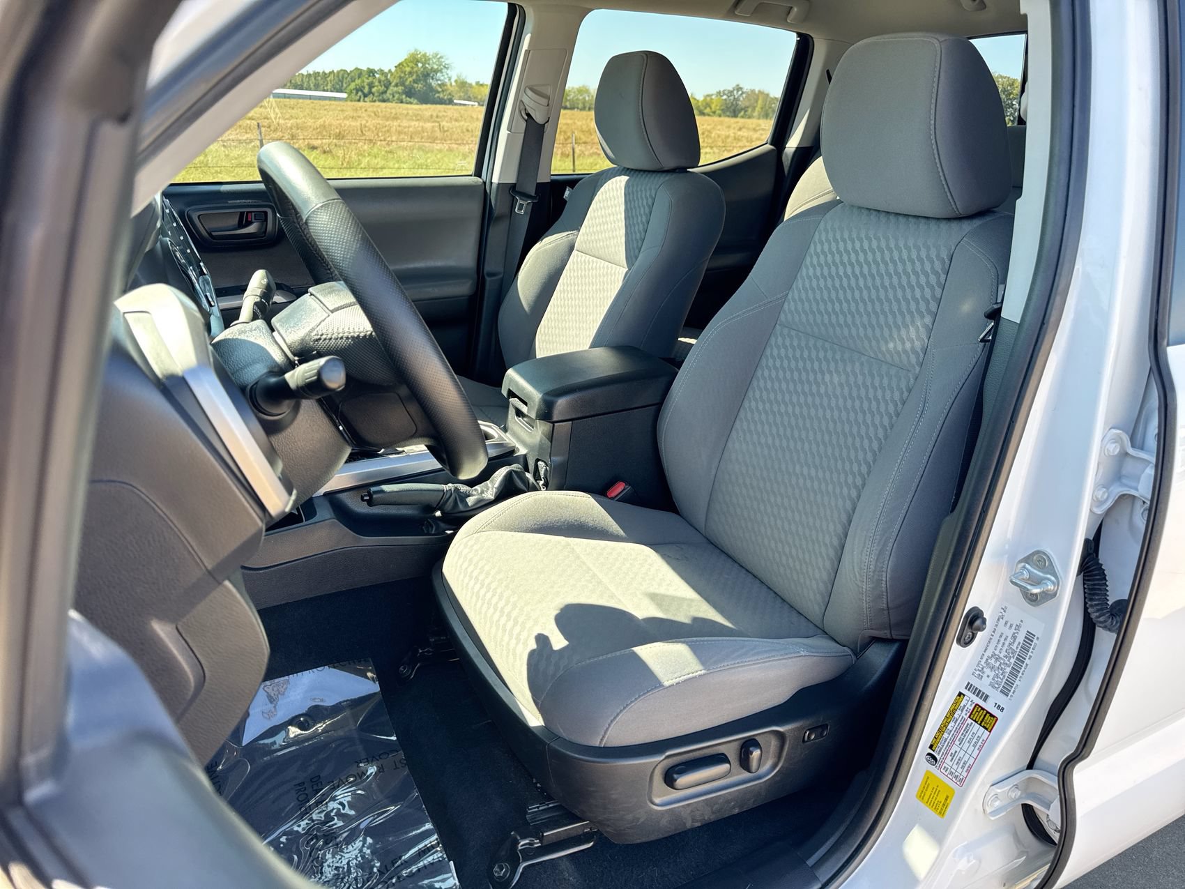 Used 2023 Toyota Tacoma SR5 RWD image 11