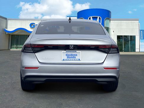 Used 2026 Honda Accord SE image 5