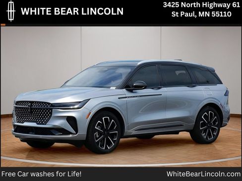 Used 2025 Lincoln Nautilus Reserve AWD/4WD image 1